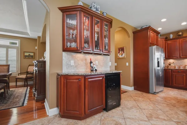 $595,000 | 1303 Janet Drive, Bloomington, IL 61704