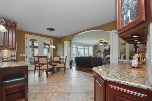 $595,000 | 1303 Janet Drive, Bloomington, IL 61704