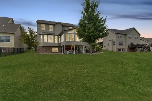 $595,000 | 1303 Janet Drive, Bloomington, IL 61704