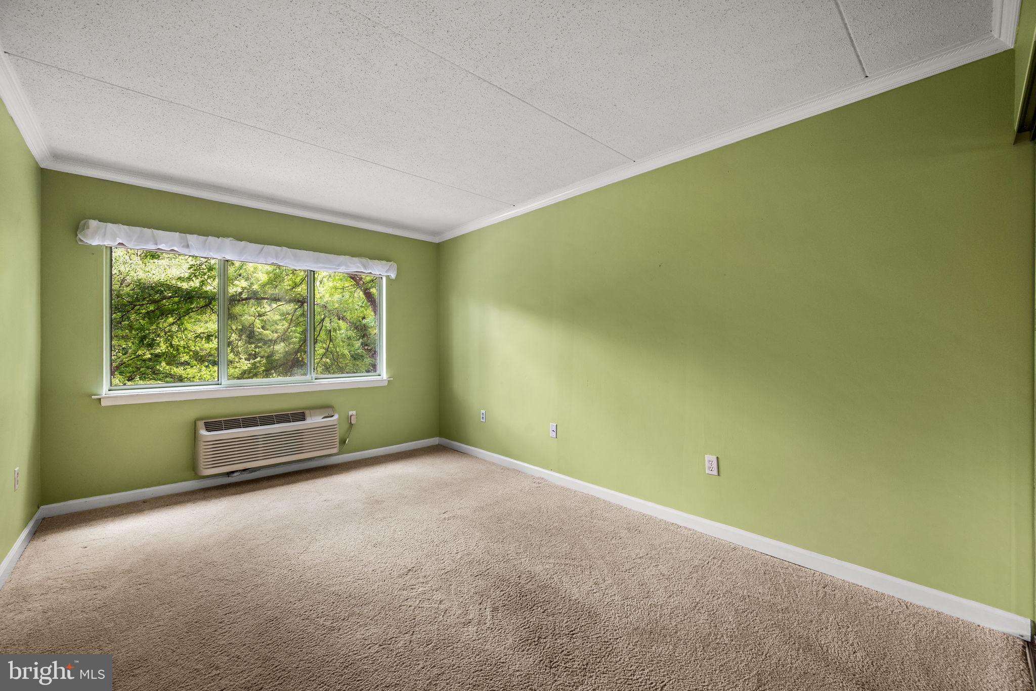 700 Avondale Road, Unit 3D Wallingford, PA 19086 - Photo 13 of 24 2nd bedroom with large window