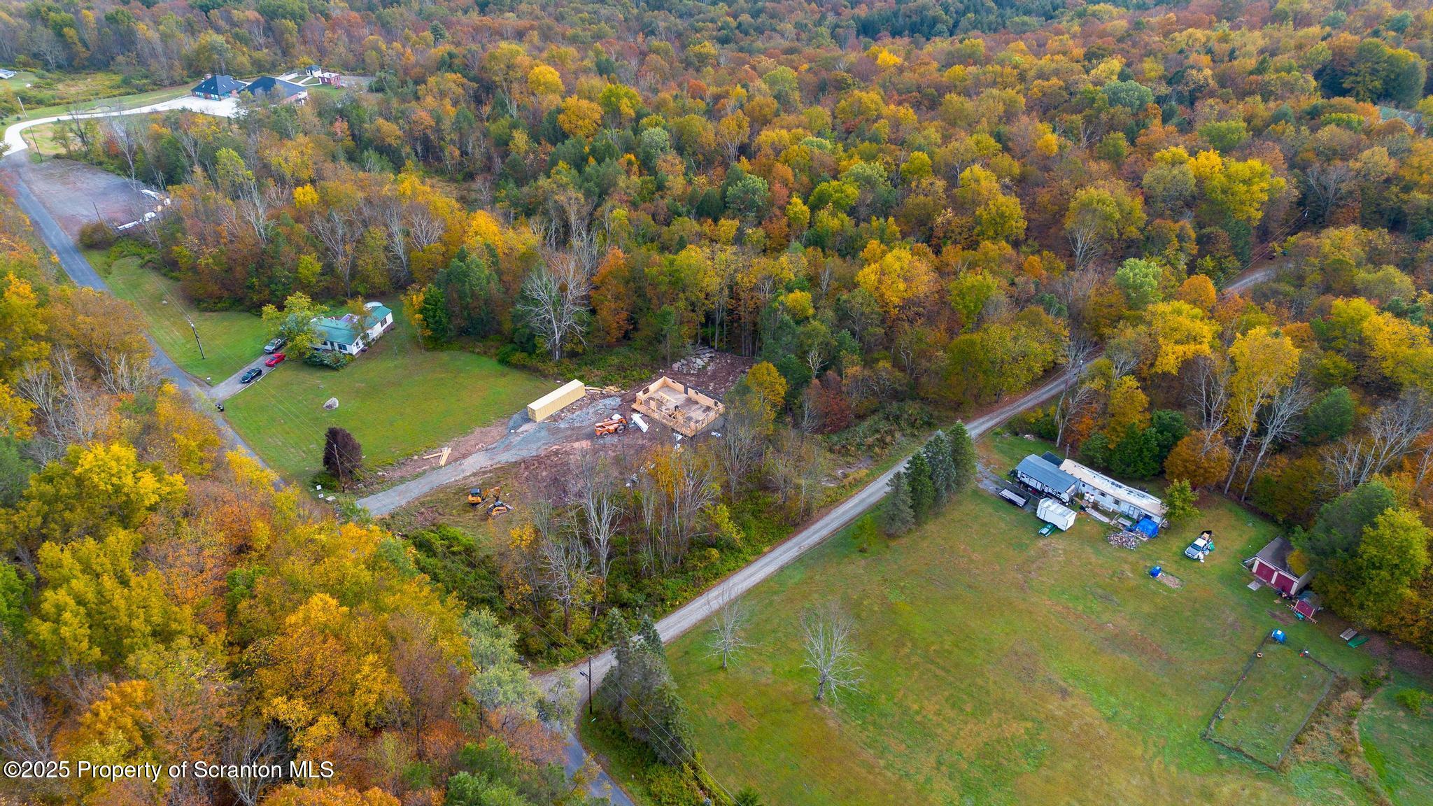 344 Burns Road Waymart, PA 18472 - Photo 3 of 19