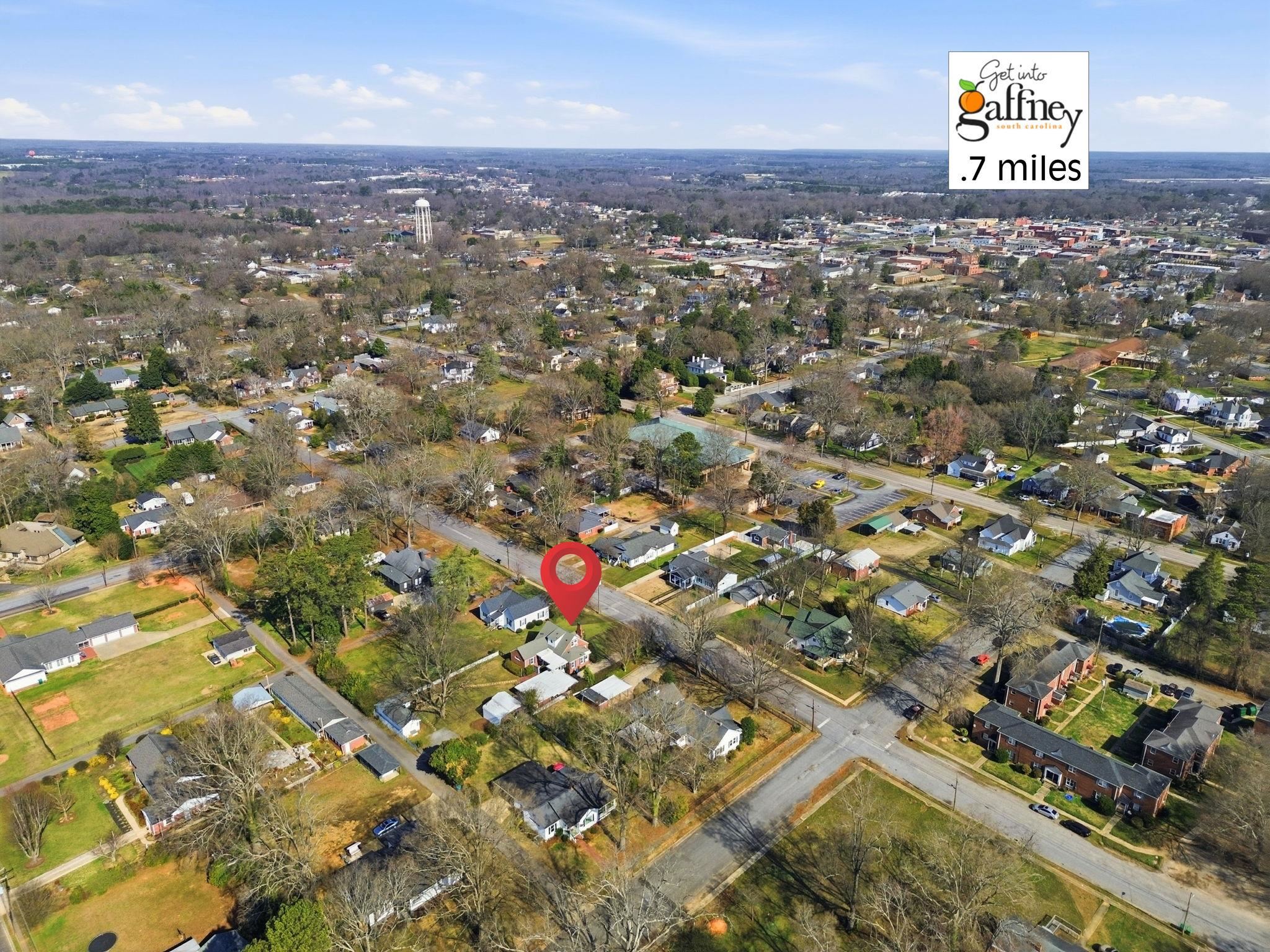 208 East Fairview Avenue Gaffney, SC 29340 - Photo 11 of 44