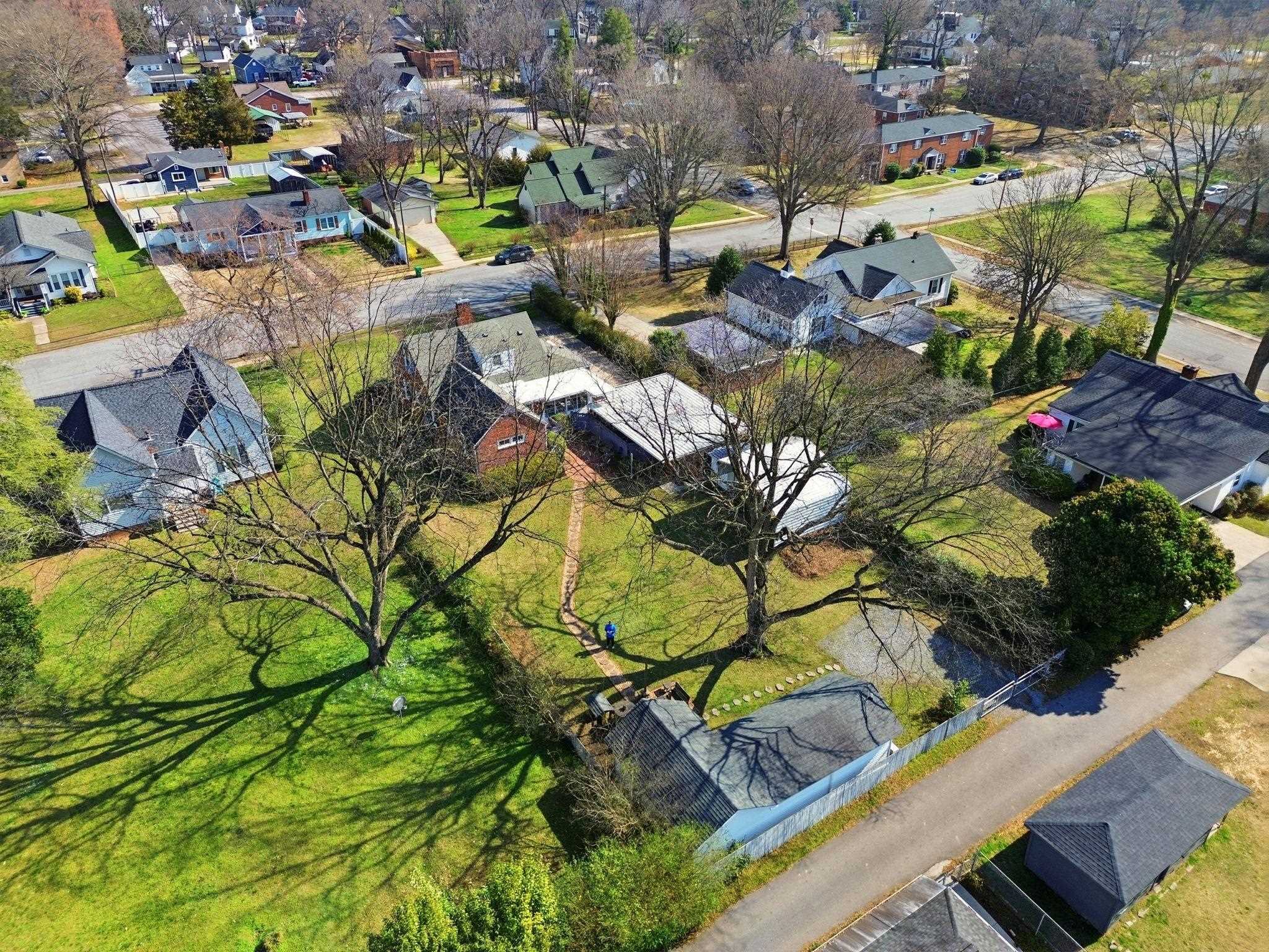 208 East Fairview Avenue Gaffney, SC 29340 - Photo 14 of 44