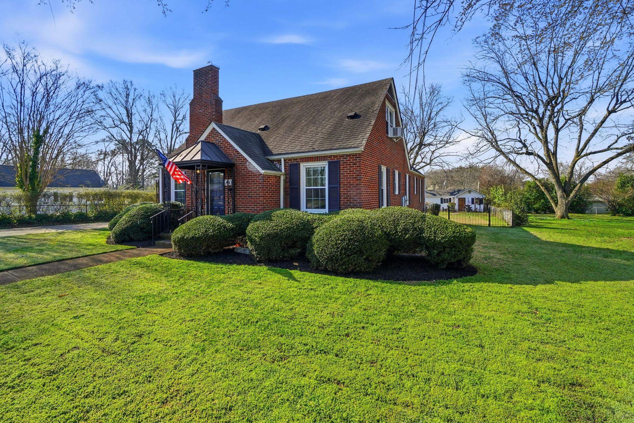 208 East Fairview Avenue Gaffney, SC 29340 - Photo 2 of 44