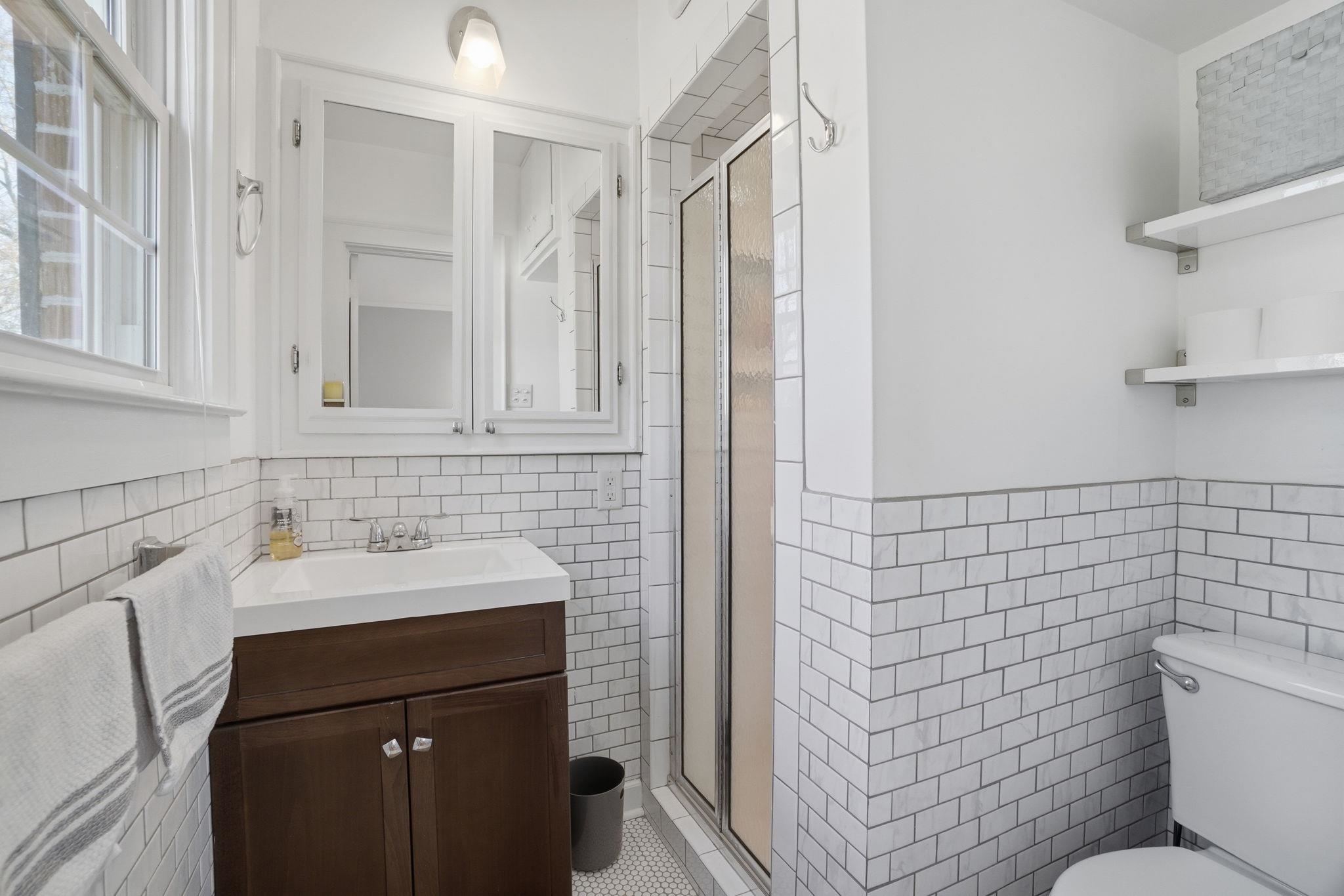 208 East Fairview Avenue Gaffney, SC 29340 - Photo 28 of 44