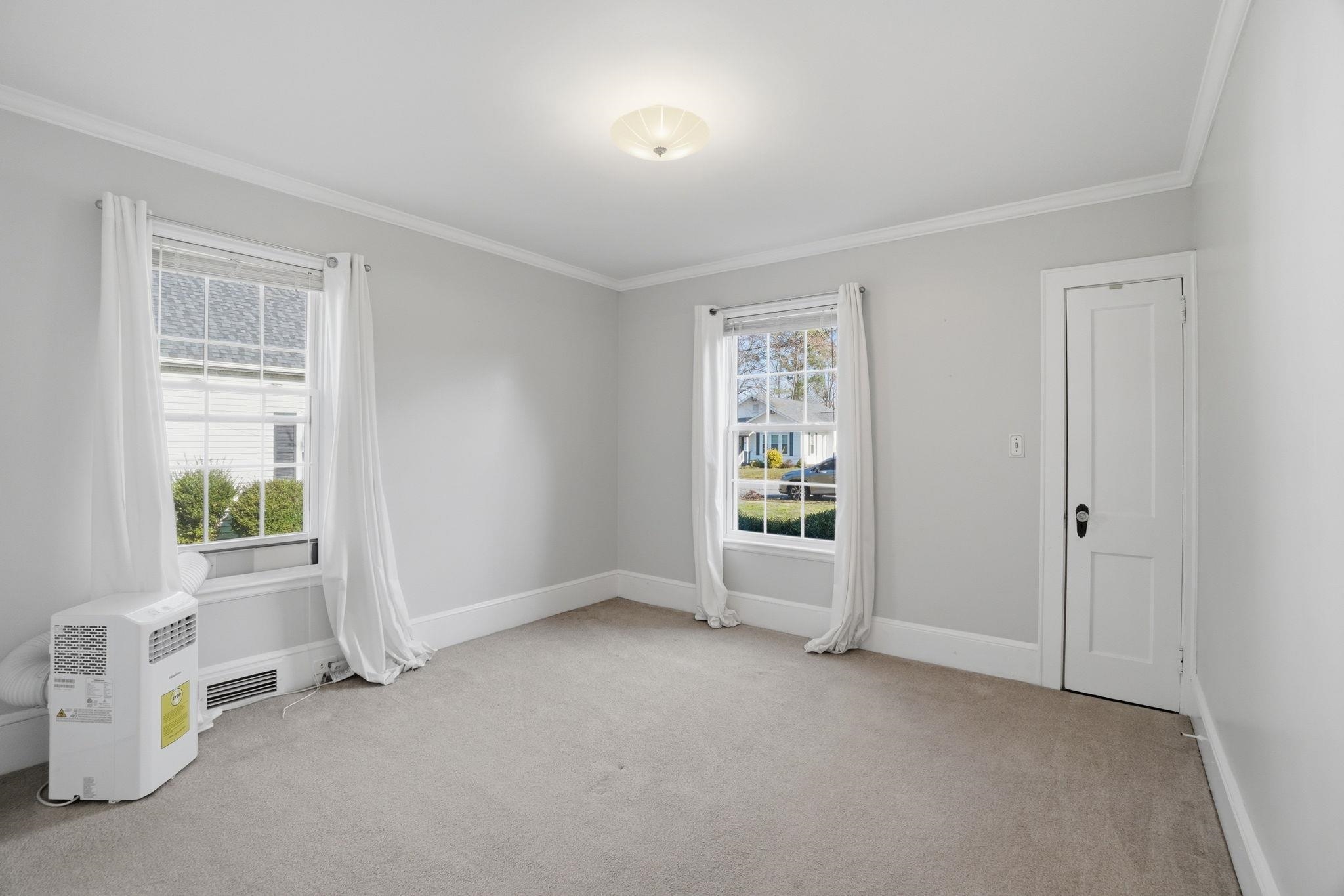 208 East Fairview Avenue Gaffney, SC 29340 - Photo 29 of 44