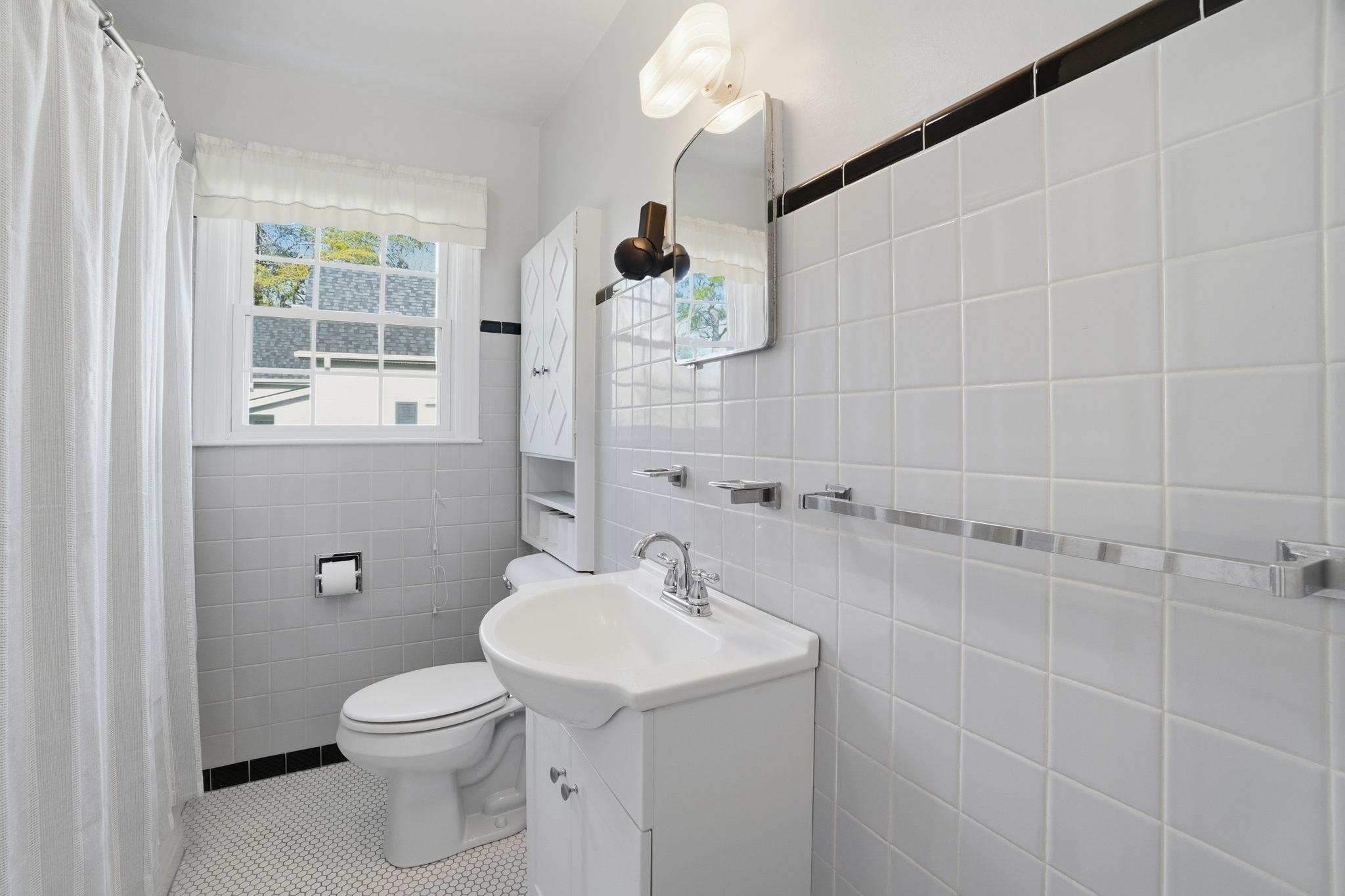 208 East Fairview Avenue Gaffney, SC 29340 - Photo 30 of 44