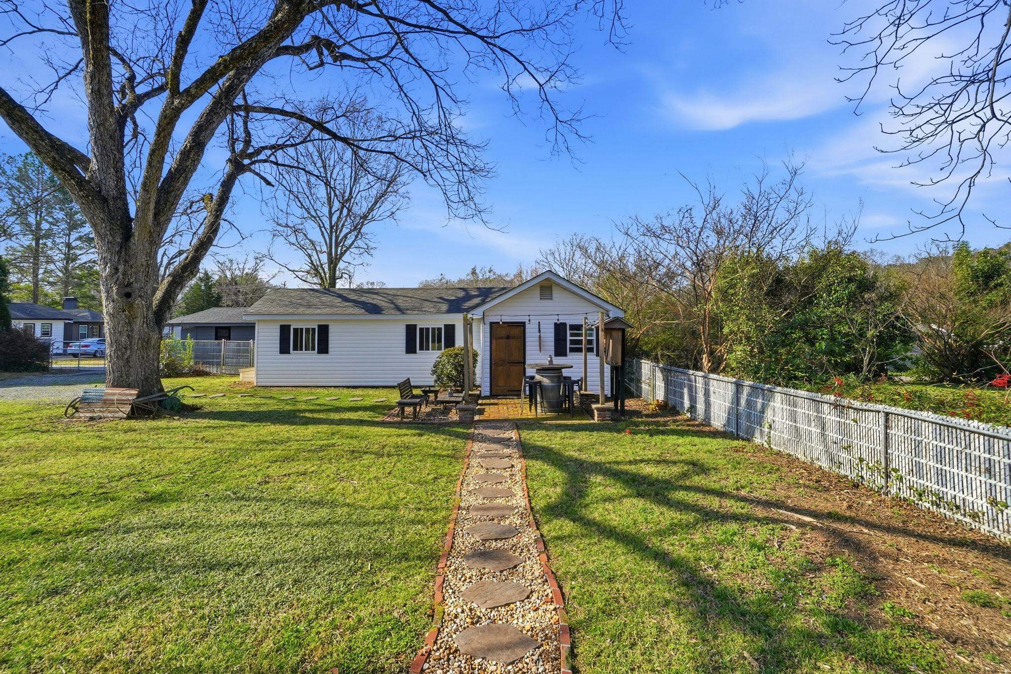 208 East Fairview Avenue Gaffney, SC 29340 - Photo 5 of 44