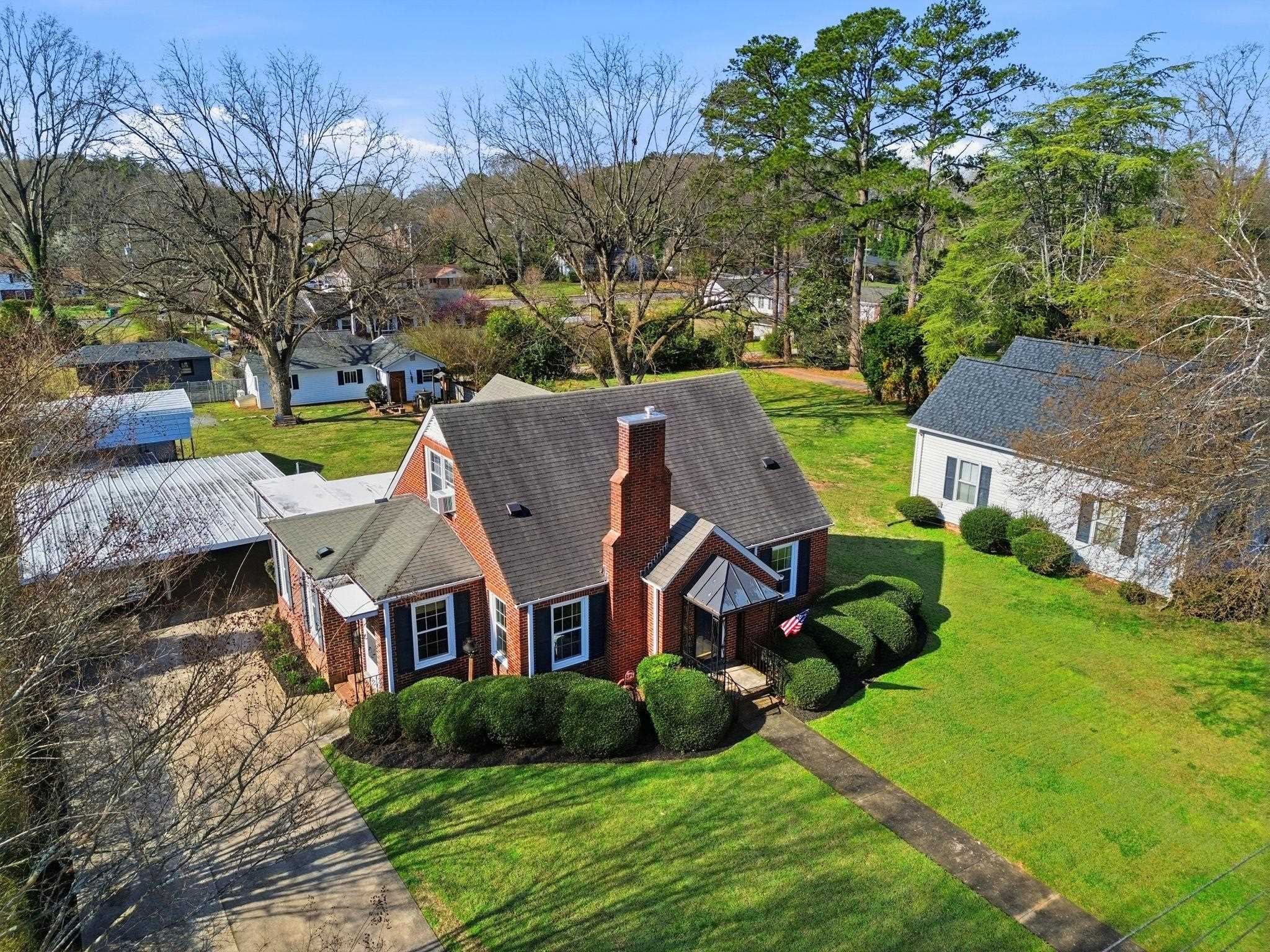 208 East Fairview Avenue Gaffney, SC 29340 - Photo 7 of 44