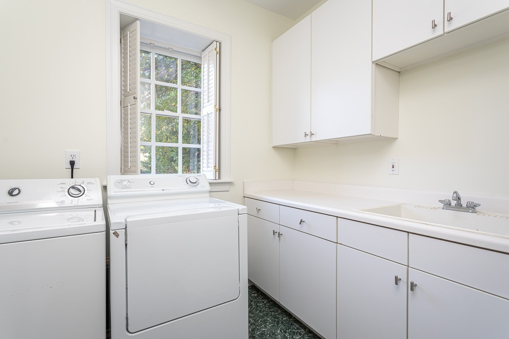 1305 Canfield Court Raleigh, NC 27608 - Photo 22 of 30 Photo 22