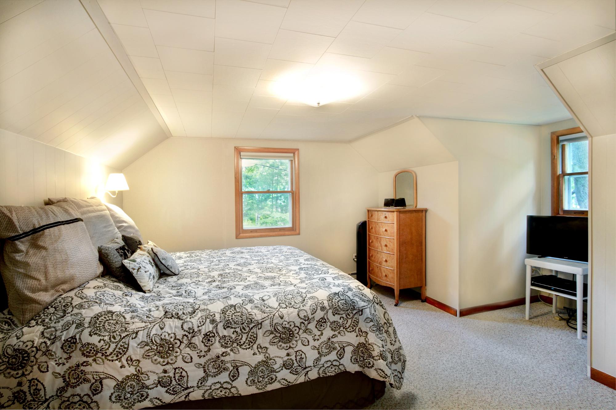 1122 Maple Street Eagle River, WI 54521 - Photo 9 of 15 Gallery Image 9