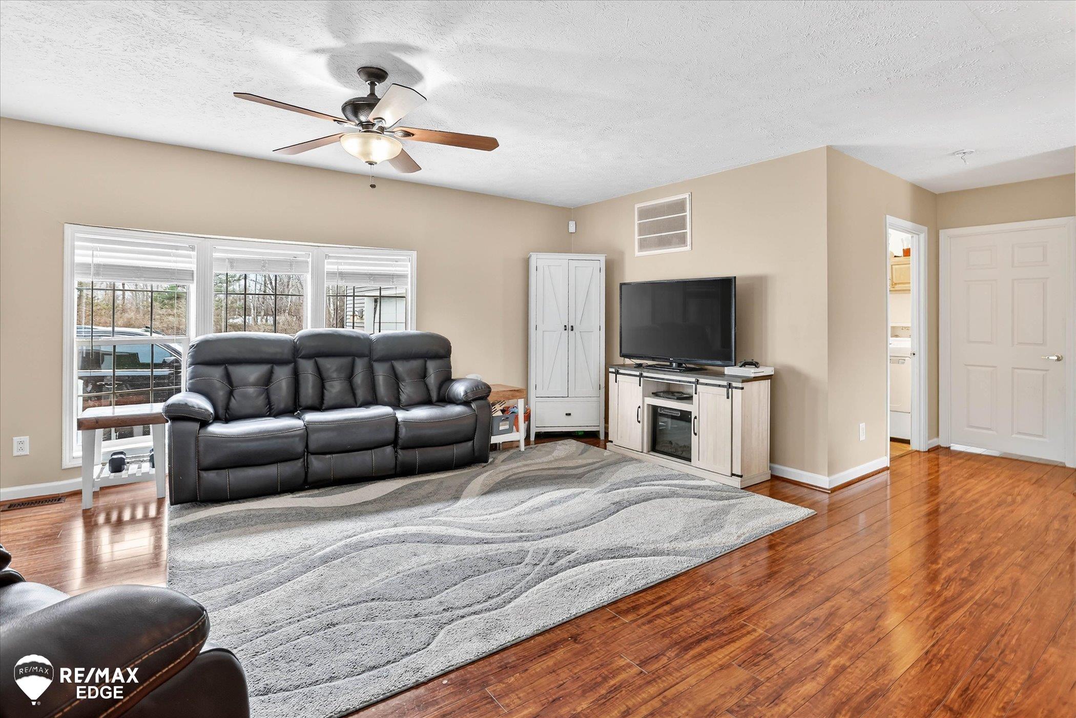 6385 Mayville Road Clifford, MI 48727 - Photo 4 of 49 Gallery Image 4