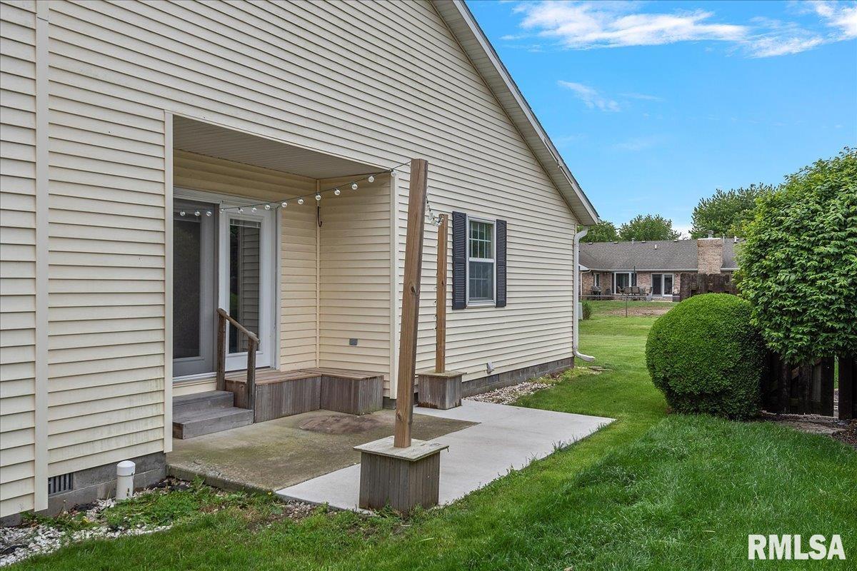 1 B Corn Silk Road Divernon, IL 62530 - Photo 25 of 32 Gallery Image 25