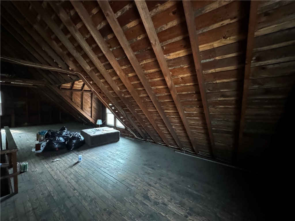 683-685 Dewey Avenue Rochester, NY 14613 - Photo 14 of 32