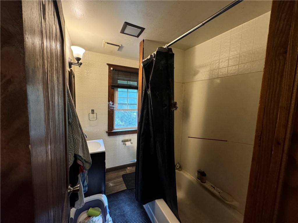 683-685 Dewey Avenue Rochester, NY 14613 - Photo 22 of 32