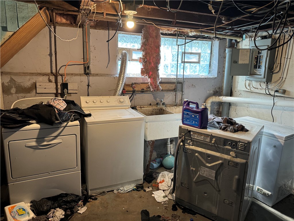 683-685 Dewey Avenue Rochester, NY 14613 - Photo 30 of 32