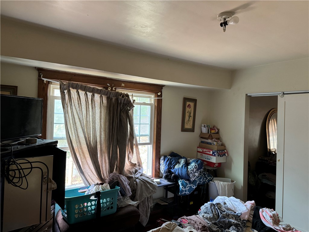 683-685 Dewey Avenue Rochester, NY 14613 - Photo 10 of 32