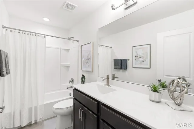 $219,900 | 2 Summerfield At Street, Union, MO 63084