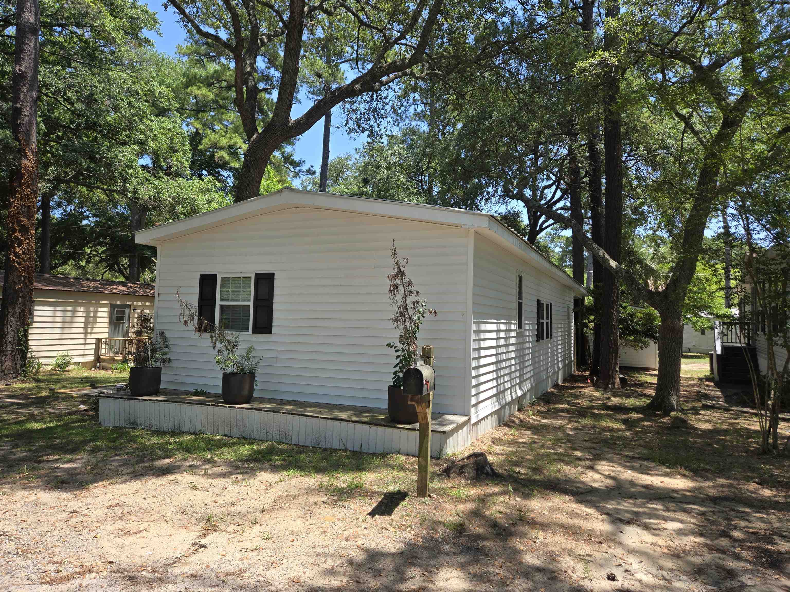 507 Clubhouse Road Murrells Inlet, SC 29576 - Photo 2 of 29