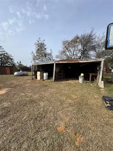 a view of a outdoor space