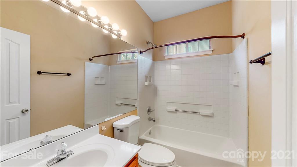 12006 Old Timber Road Charlotte, NC 28269 - Photo 17 of 26 Gallery Image 17