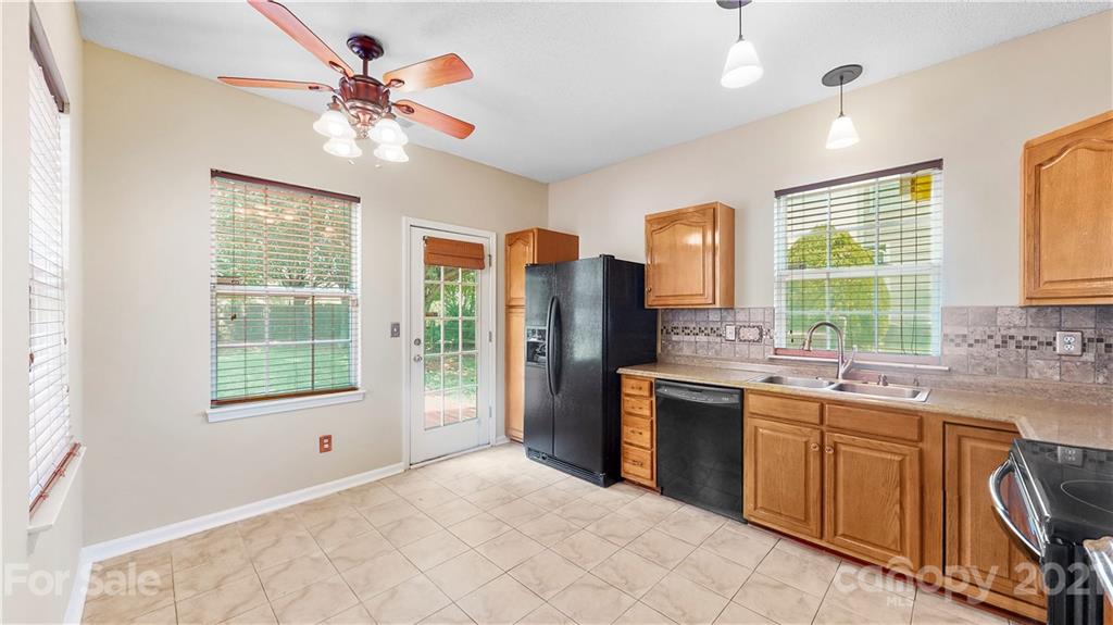 12006 Old Timber Road Charlotte, NC 28269 - Photo 9 of 26 Gallery Image 9