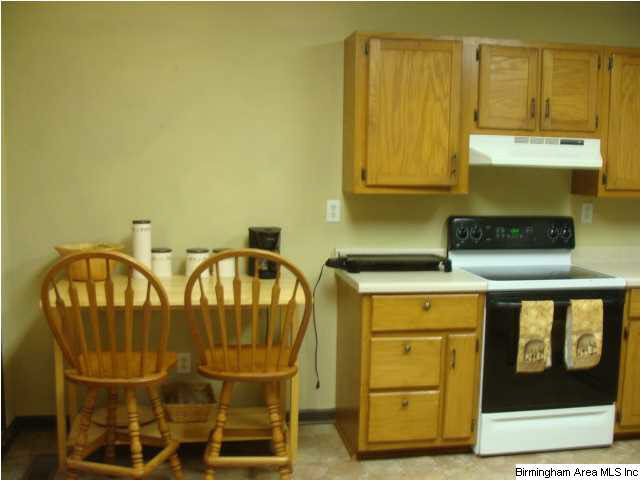 1044 Story Road Woodstock, AL 35188 - Photo 4 of 32