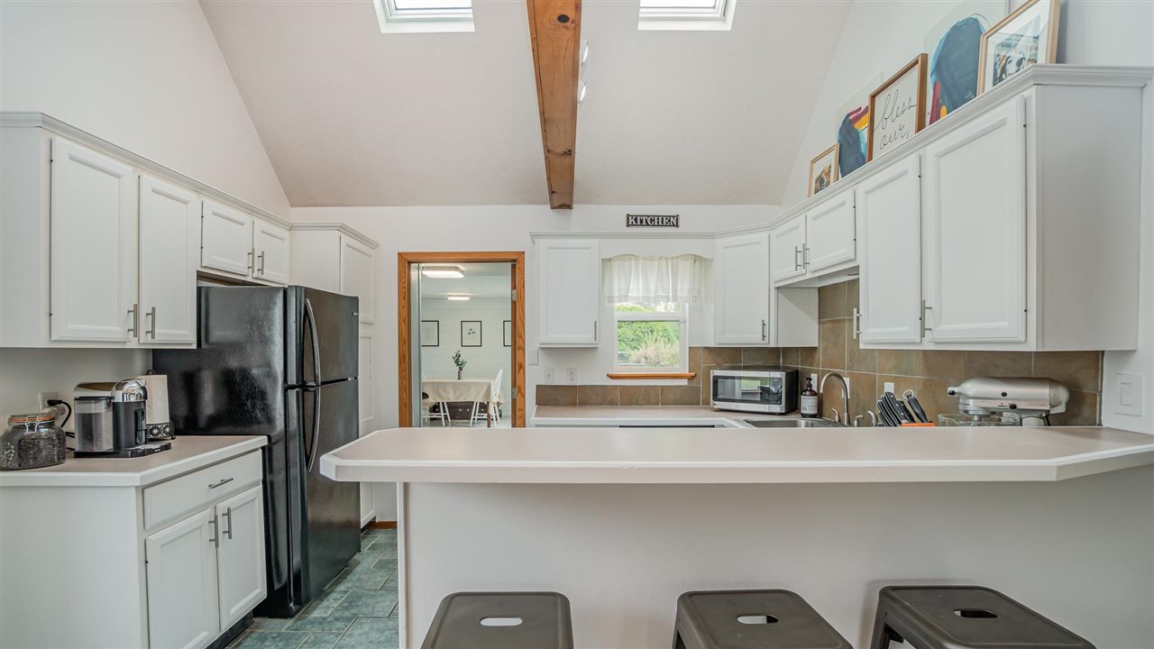 11375 West Freeland Road Freeland, MI 48623 - Photo 6 of 19