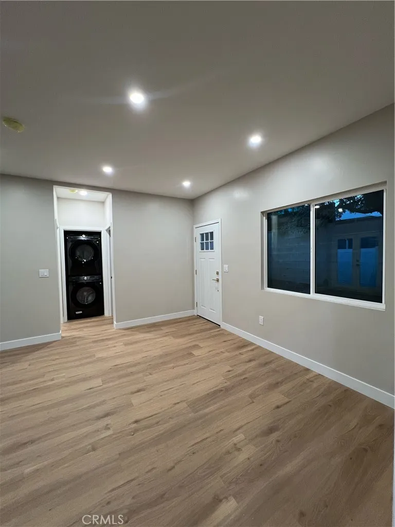 10904 Darby Avenue Porter Ranch, CA 91326 - Photo 2 of 12 LIVING AREA