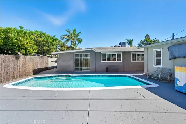 $899,995 | 246 North Donneybrooke Street, Orange, CA 92868