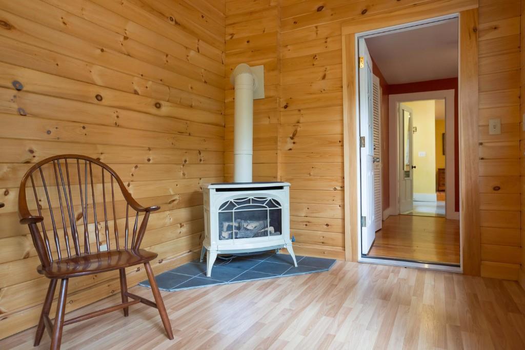4 Cottage Street Freeport, ME 04032 - Photo 15 of 35 Photo