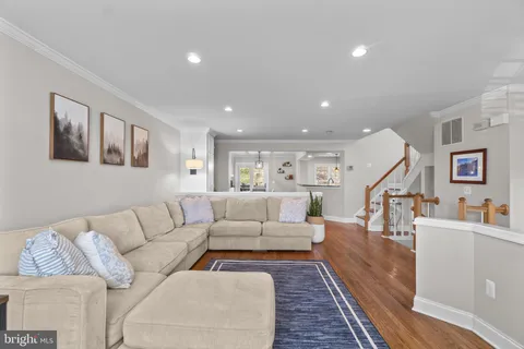 $612,000 | 11912 Thurloe Drive, Lutherville-Timonium, MD 21093