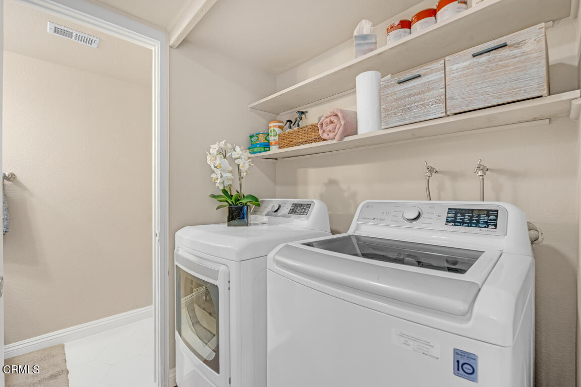 100 Hurlbut Street, Unit 1 Pasadena, CA 91105 - Photo 17 of 36 Hurlbut MLS-21