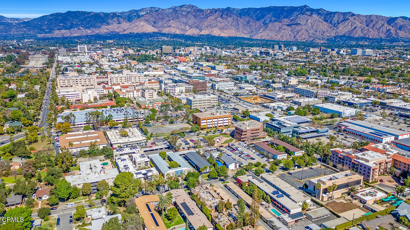 100 Hurlbut Street, Unit 1 Pasadena, CA 91105 - Photo 36 of 36 Hurlbut MLS-47