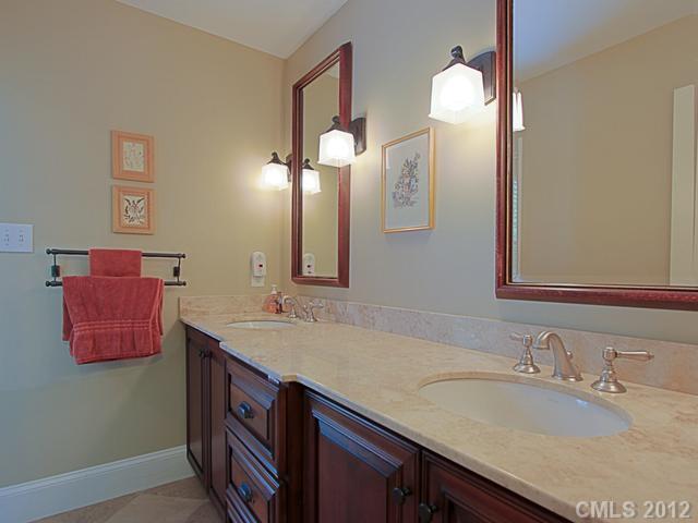 4324 Quail View Road Charlotte, NC 28226 - Photo 11 of 16 Gallery Image 11