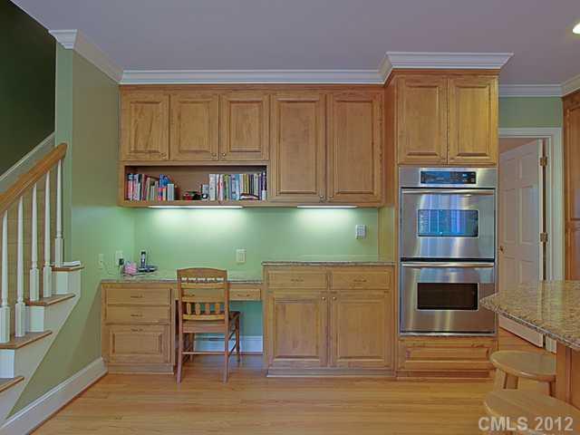 4324 Quail View Road Charlotte, NC 28226 - Photo 9 of 16 Gallery Image 9
