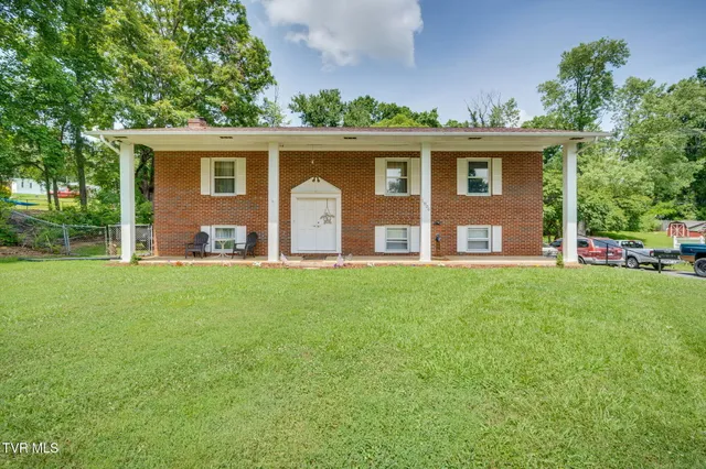 $307,900 | 1806 Delwood Circle, Greeneville, TN 37745