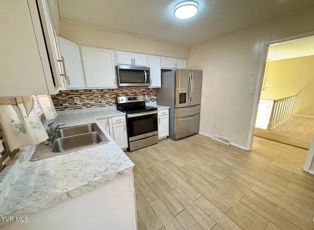 $295,000 | 1806 Delwood Circle, Greeneville, TN 37745