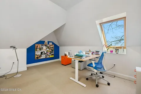 $3,999,995 | 16 Summit Road, Riverside, CT 06878