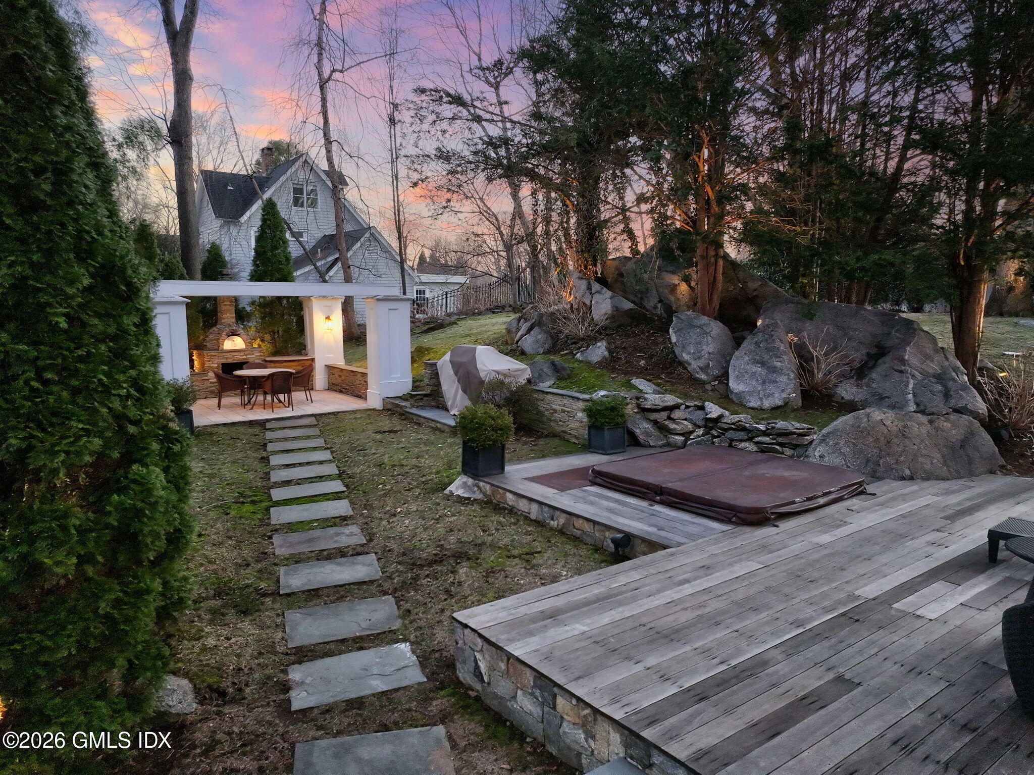 16 Summit Road Riverside, CT 06878 - Photo 19 of 21 34-web-or-mls-16-summit-rd