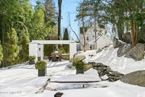 $3,999,995 | 16 Summit Road, Riverside, CT 06878