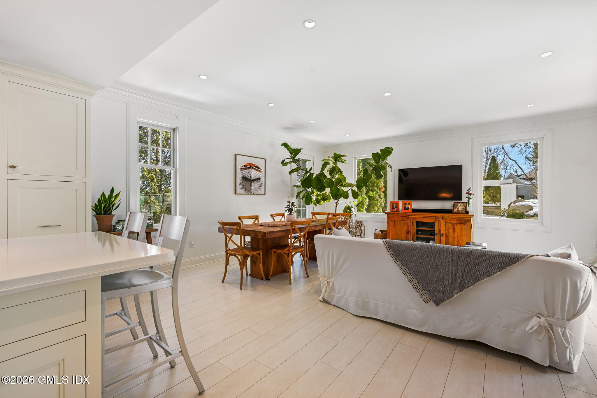 16 Summit Road Riverside, CT 06878 - Photo 6 of 24 6-web-or-mls-16-summit-rd