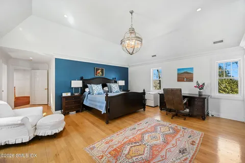 $3,999,995 | 16 Summit Road, Riverside, CT 06878