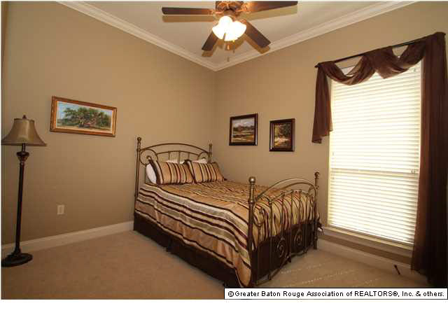 15616 Parkside Court Baton Rouge, LA 70817 - Photo 15 of 20 Gallery Image 15
