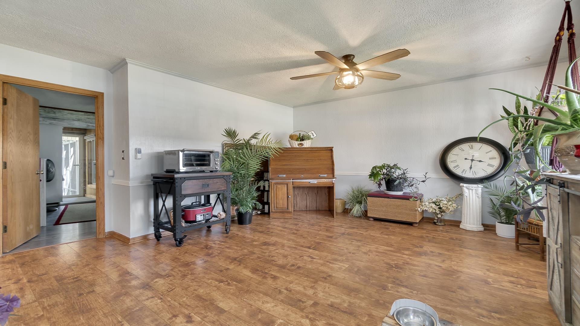 2112 South Alpine Road Rockford, IL 61108 - Photo 7 of 43 a view of a room with gym equipment