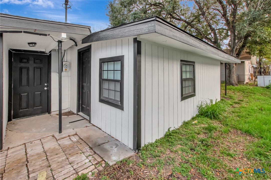 2907 Cedar Street Victoria, TX 77901 - Photo 40 of 45 a view of a house with backyard and garden