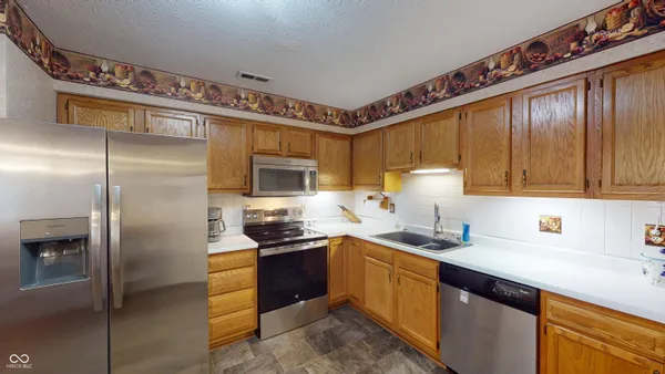 $195,000 | 413 Dangerfield Drive, Beech Grove, IN 46107