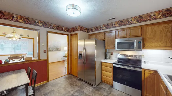 $195,000 | 413 Dangerfield Drive, Beech Grove, IN 46107