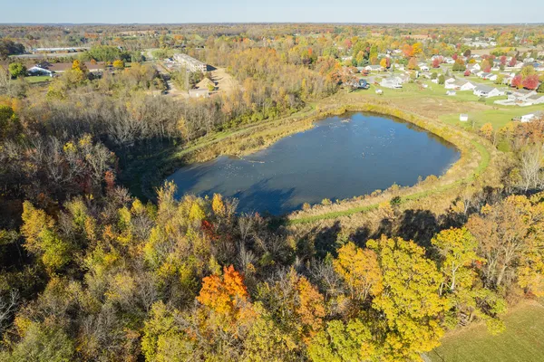$1,350 | 1215 Corporate Drive, Adrian, MI 49221