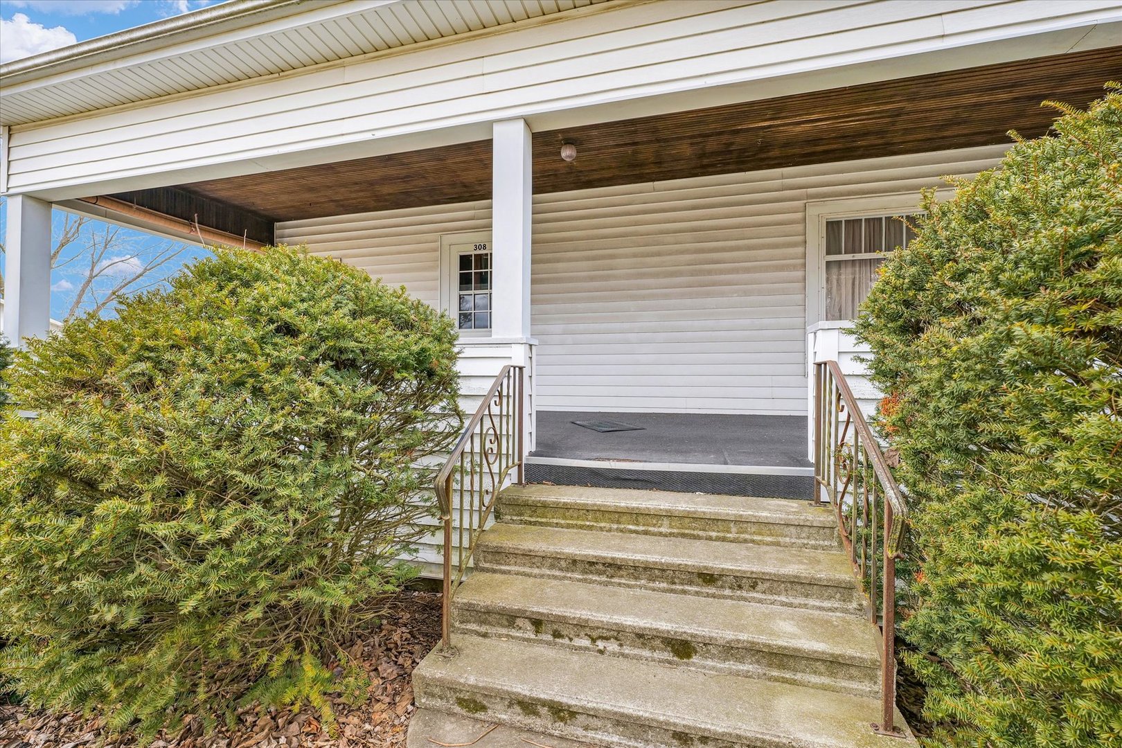 308 Adda Street Roberts, IL 60962 - Photo 4 of 51 Gallery Image 4